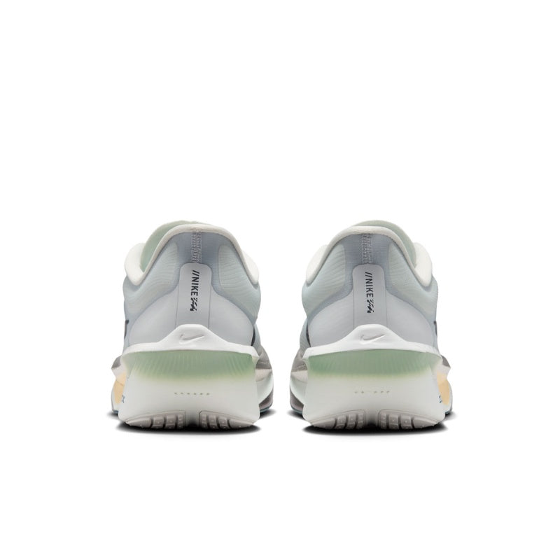 NIKE ZOOM FLY 6