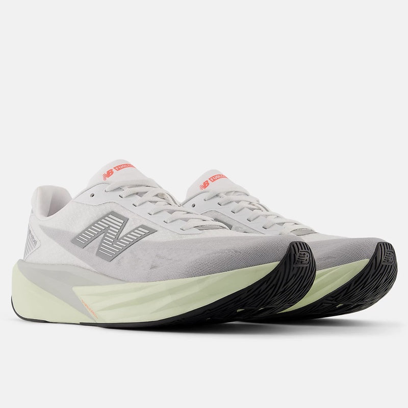 NEW BALANCE FUELCELL REBEL V5