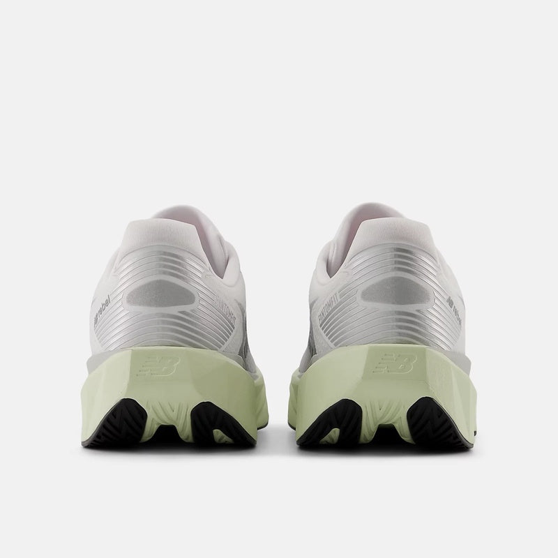 NEW BALANCE FUELCELL REBEL V5
